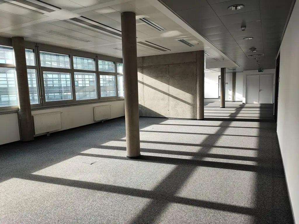 Perfekt angebunden und top aufgeteilt | Bürofläche im T-Center, LANDMARX